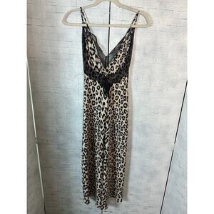 Victoria’s Secret women’s slip dress animal print cheetah print lace romantic ￼